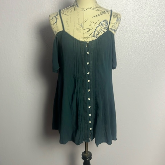 Flowy Off Shoulder Top - Picture 1 of 7